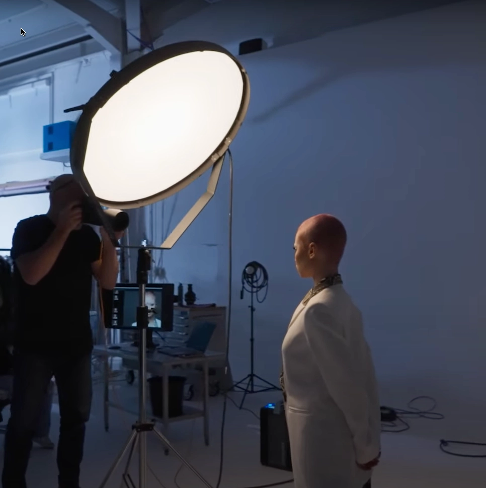 Featured image for “Replicate ‘Satellite Staro’ Lighting in Your Photography”